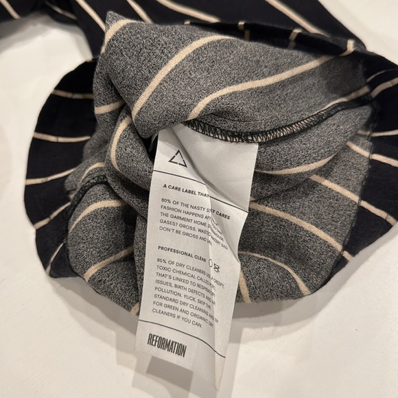 Reformation Pants Size 2P - Picture 5 of 12